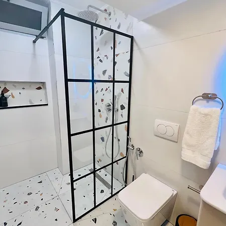 Tirana Veranda Loft - Free Private Parking Apartamento Tirana