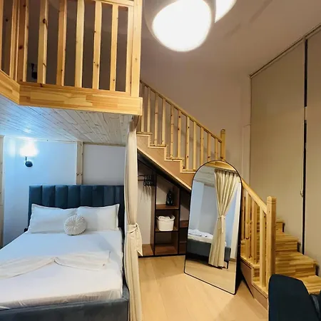 Tirana Veranda Loft - Free Private Parking ティラナ