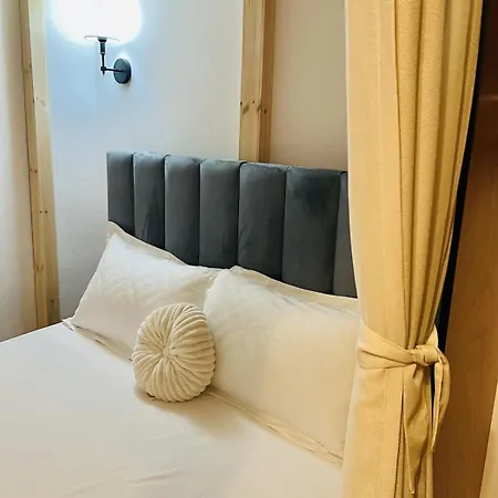 Tirana Veranda Loft - Free Private Parking アパート