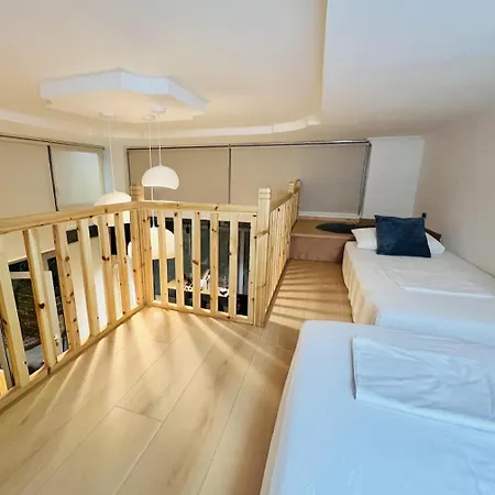 Tirana Veranda Loft - Free Private Parking Tirana