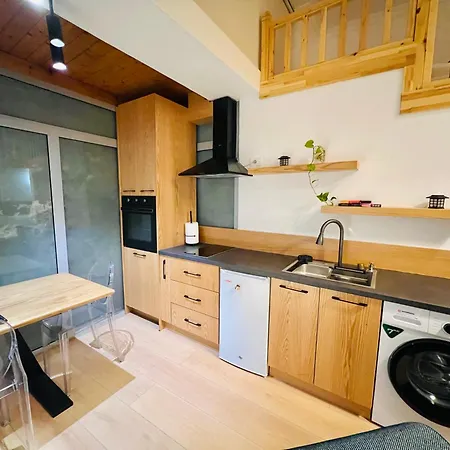 Tirana Veranda Loft - Free Private Parking Tirana