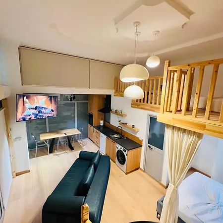 Tirana Veranda Loft - Free Private Parking アパート *